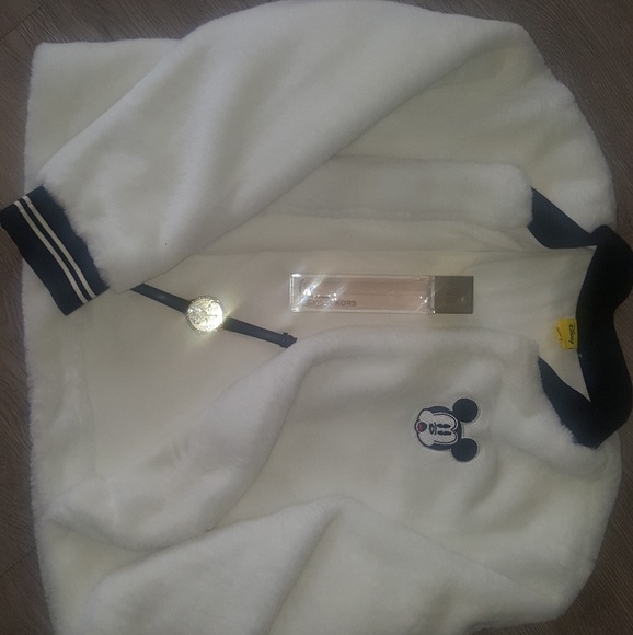Fur Disney jacket - Picture 2 of 2
